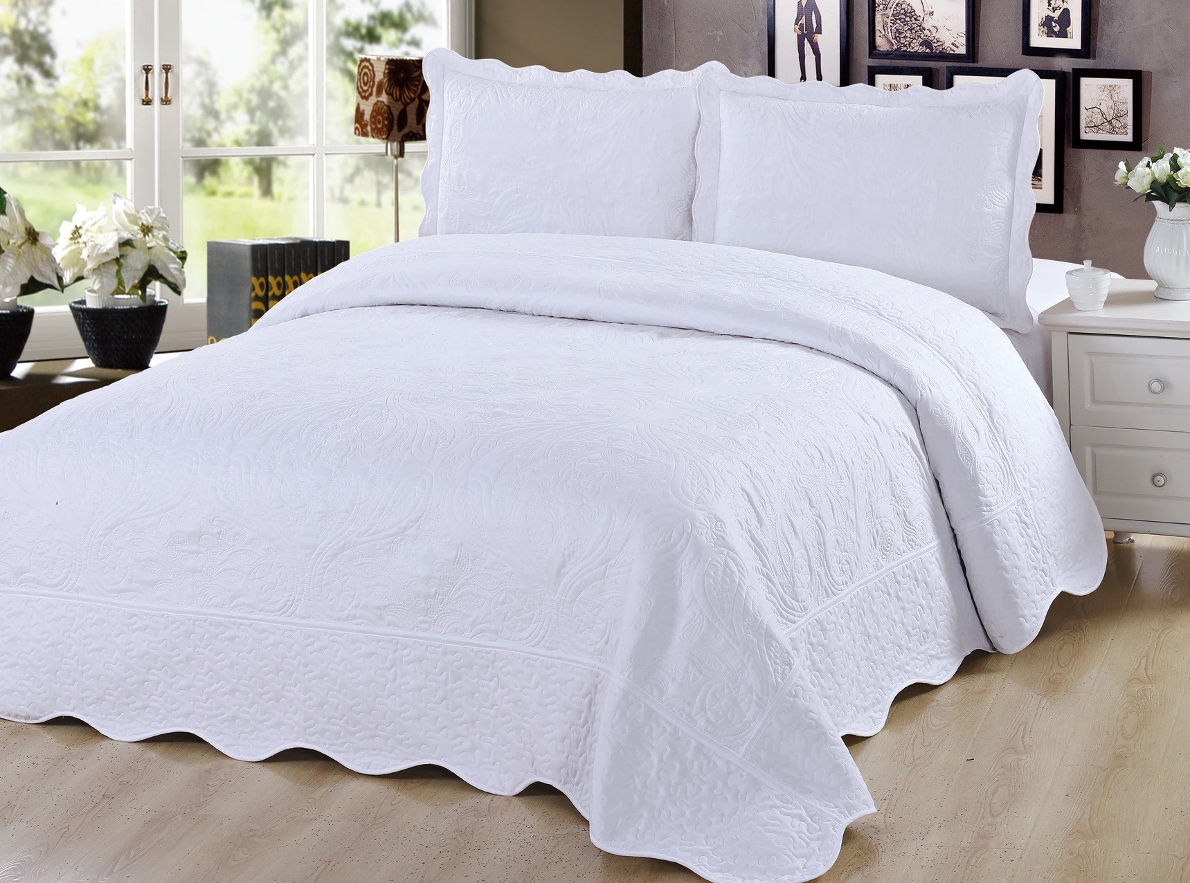 Solid color ultrasonic bedspread 3pcs