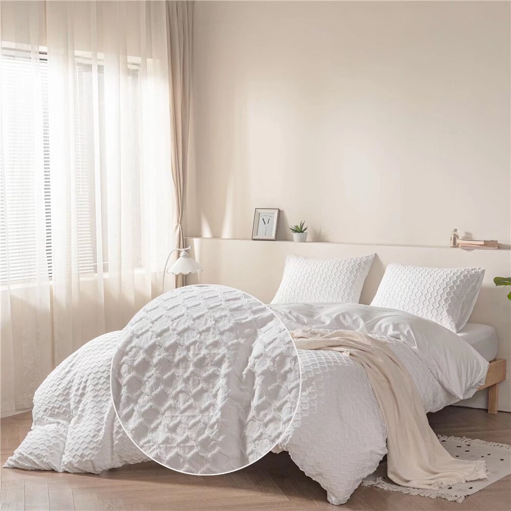 Tufted comforter set 3pcs